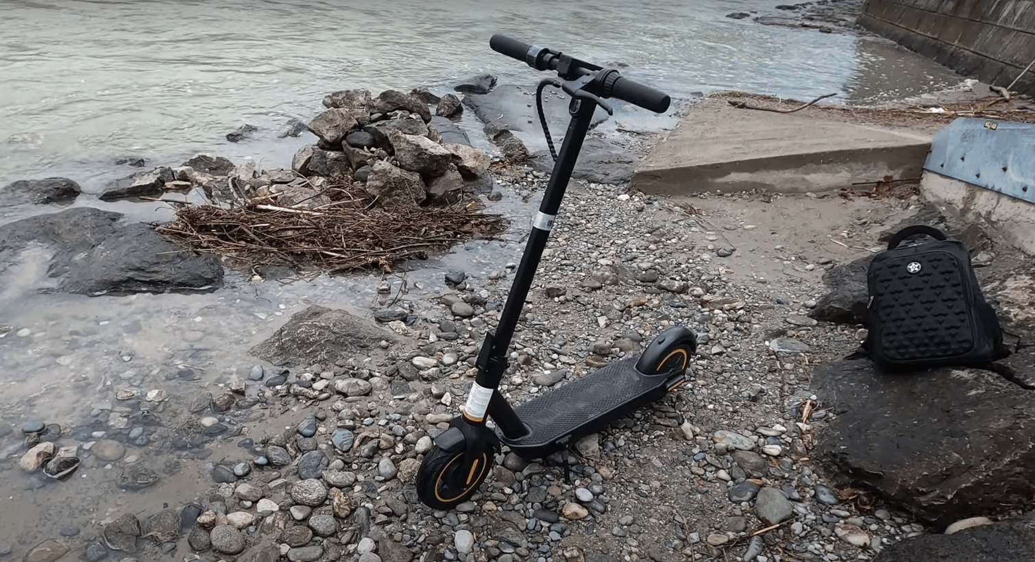 Hopthink HT-T4 Max folding electric scooter