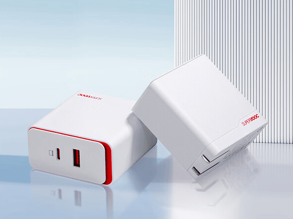 OnePlus 100W dual-port super flash charger