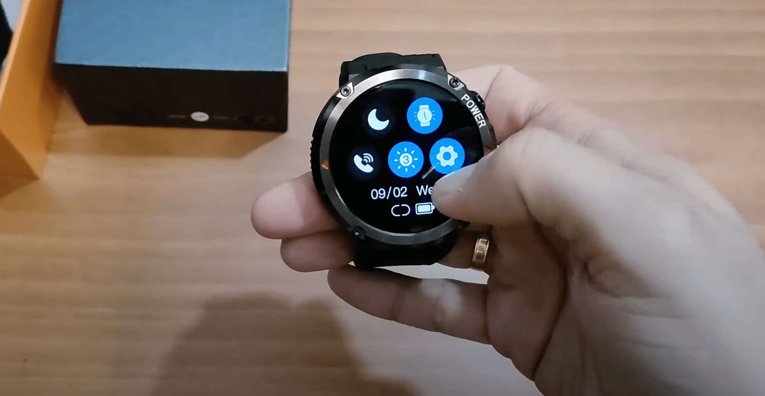 Lokmat Zeus Pro Smartwatch