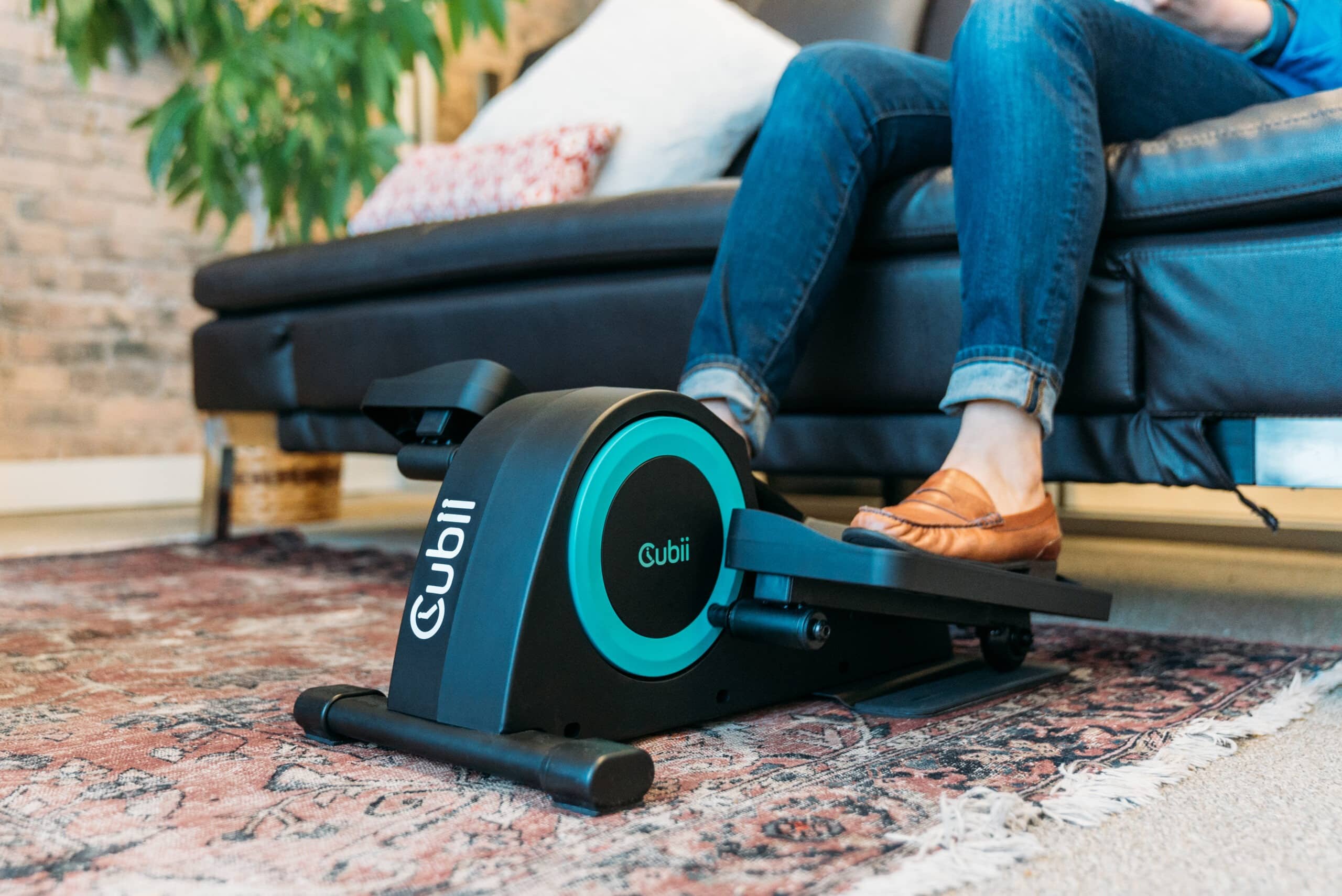 Cubii JR1 Under Desk Elliptical Machine