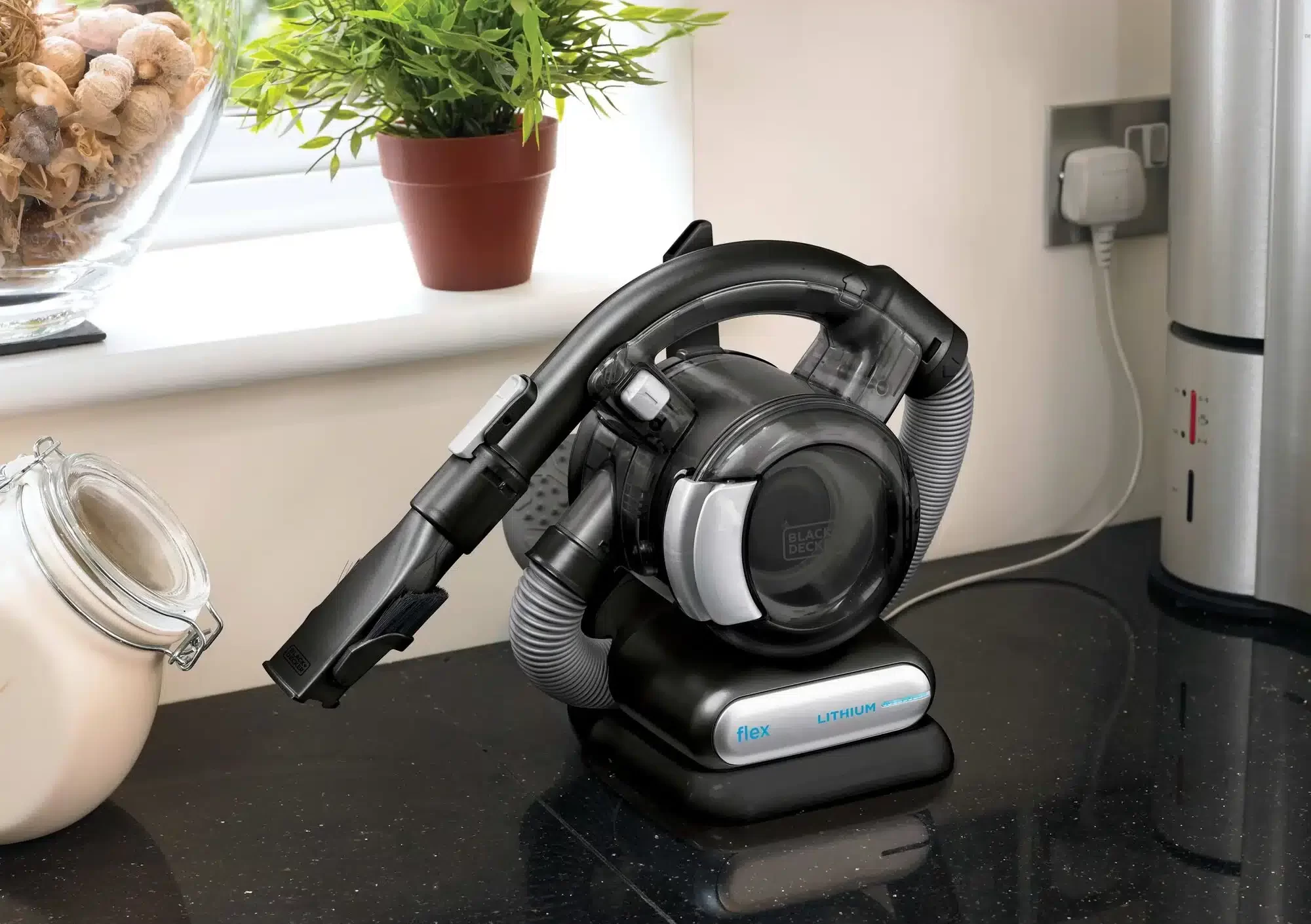 Black+Decker Flex Cordless Handheld Vacuum