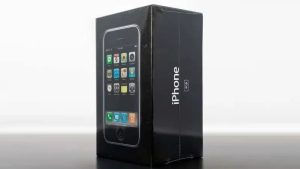A Rare, Unopened First-generation iPhone With 4GB Storage is Up For Auction, Estimated to Sell For $100,000