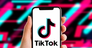 TikTok Text Content Like Stories, Taking Aim at Twitter