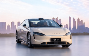 Huawei Luxeed S7 Series Released: Price Starts at 249,800 Yuan