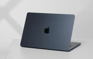 2024 Apple MacBook Air Hands-On: Equipped with M3 Chip, Enhanced Game Functions and Graphics Rendering