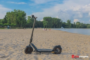 Xiaomi Navee N65 folding electric scooter review: Designed to achieve hassle-free commuting!