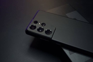 Only Samsung Galaxy S22 Ultra Will Use Glass Back Cover