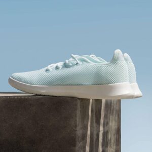 Freetie Lightweight Breathable Men Sneakers