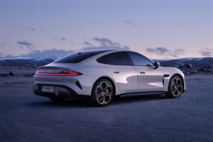 Xiaomi SU7 Lap Time Test Results Released: The Fastest Car Under 500,000 Yuan